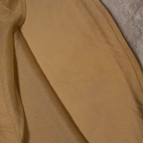 Torrid Gold Glitter Surplice Top 3X - Picture 5 of 10